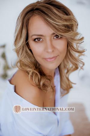 188869 - Yuliya Age: 40 - Ukraine