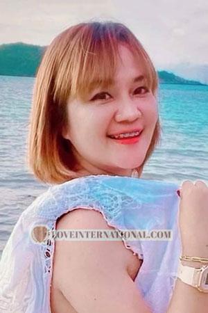 209370 - Pitchsinee Age: 33 - Thailand