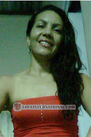 83689 - Carmen Alicia Age: 41 - Colombia